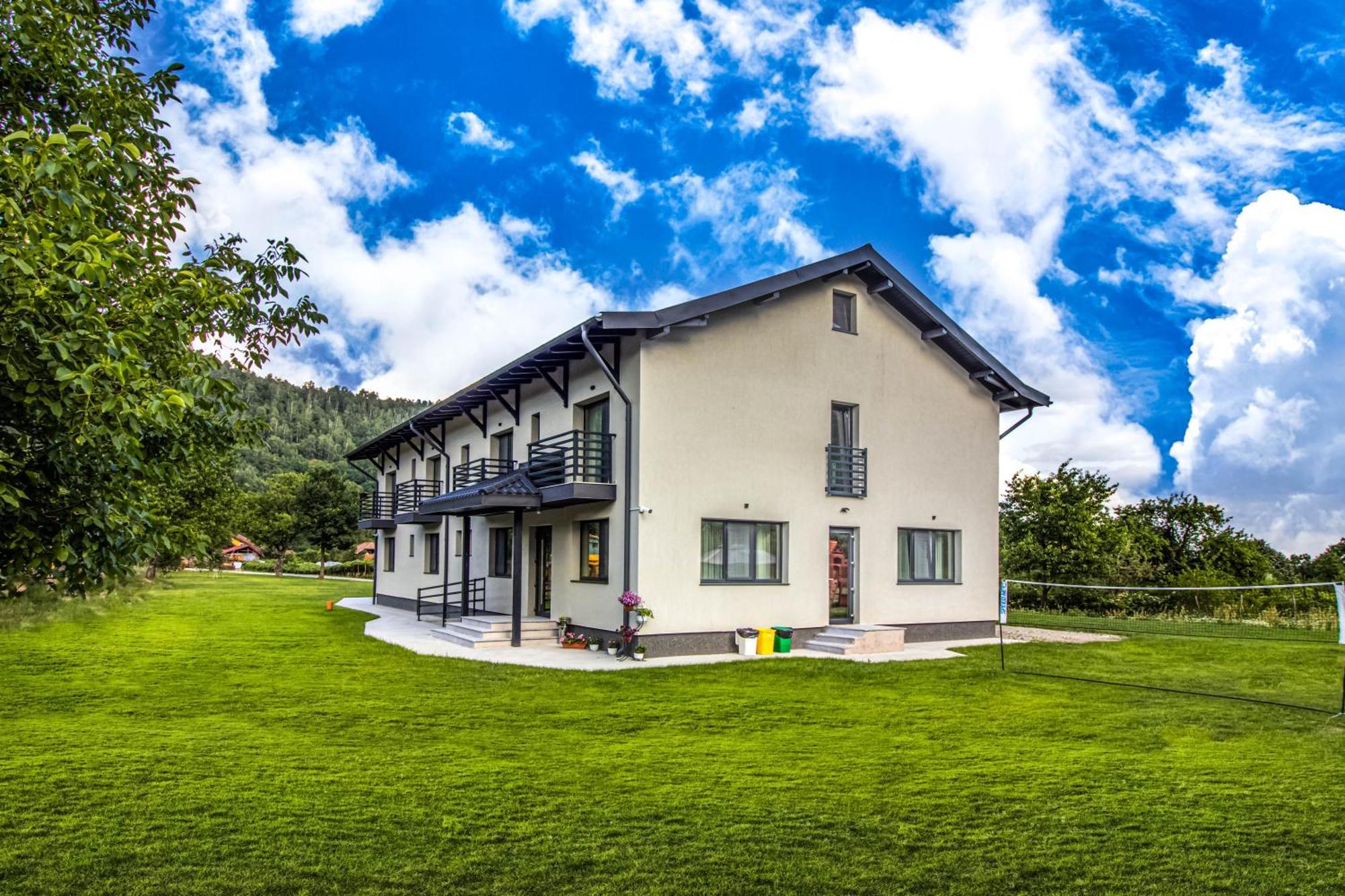 Transalpina Retreat Hotel Novaci-Străini Buitenkant foto